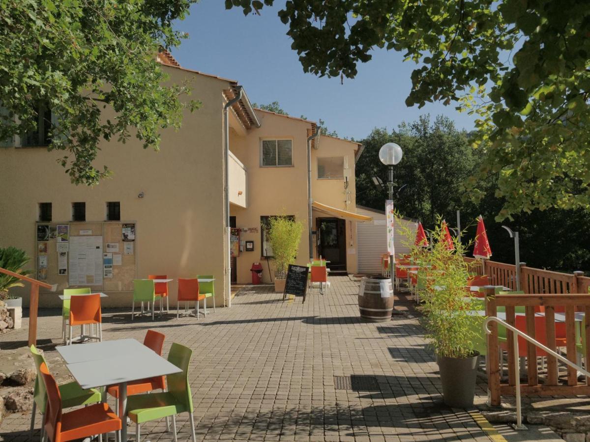 Camping Pres Du Lac De Sainte Croix Bauduen Exterior foto